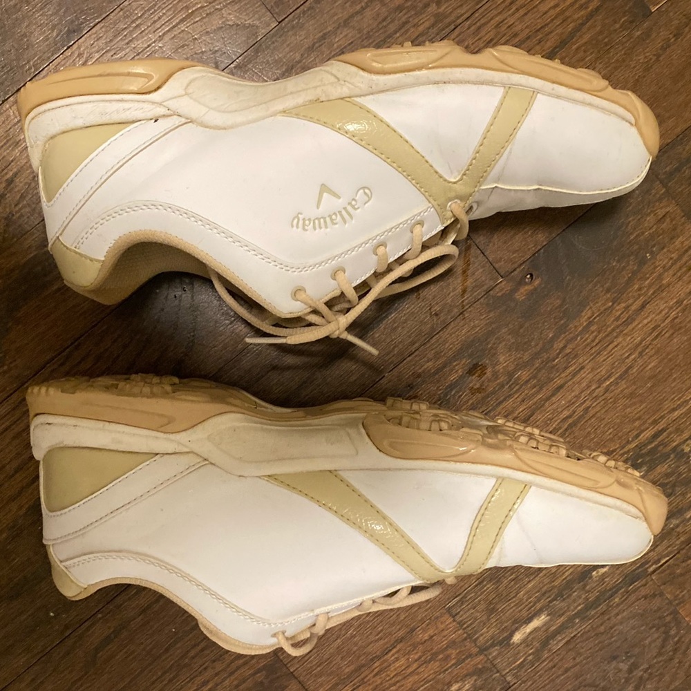 women’s cream & tan golf shoes